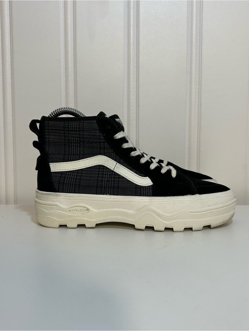 Vans sentry sk8 hi plaid grey black white platform wc women’s 5